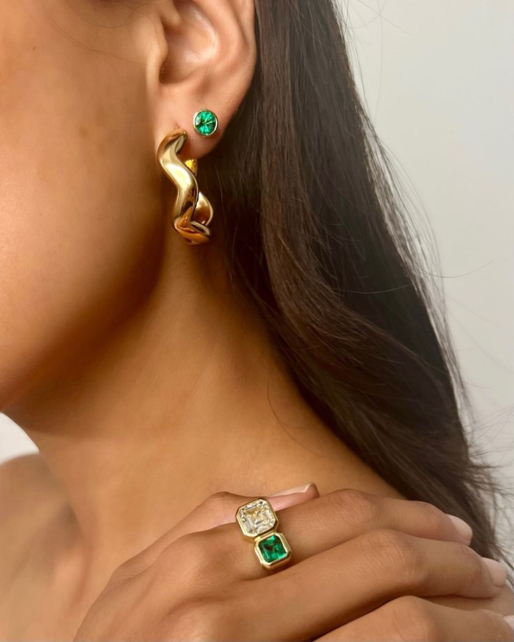 Anniversary Hollow Wave Hoops