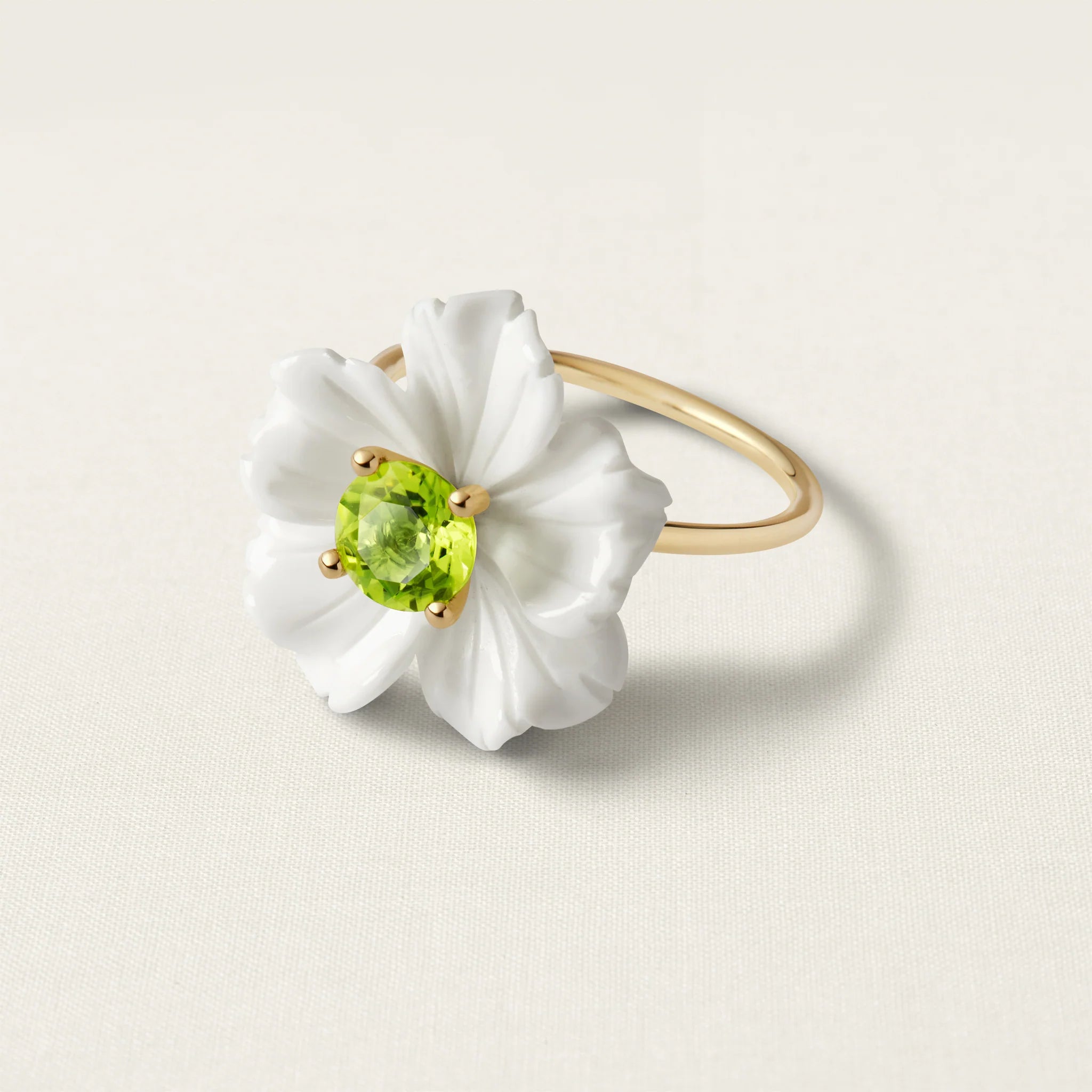 Hibi Ring Small White Opal Peridot