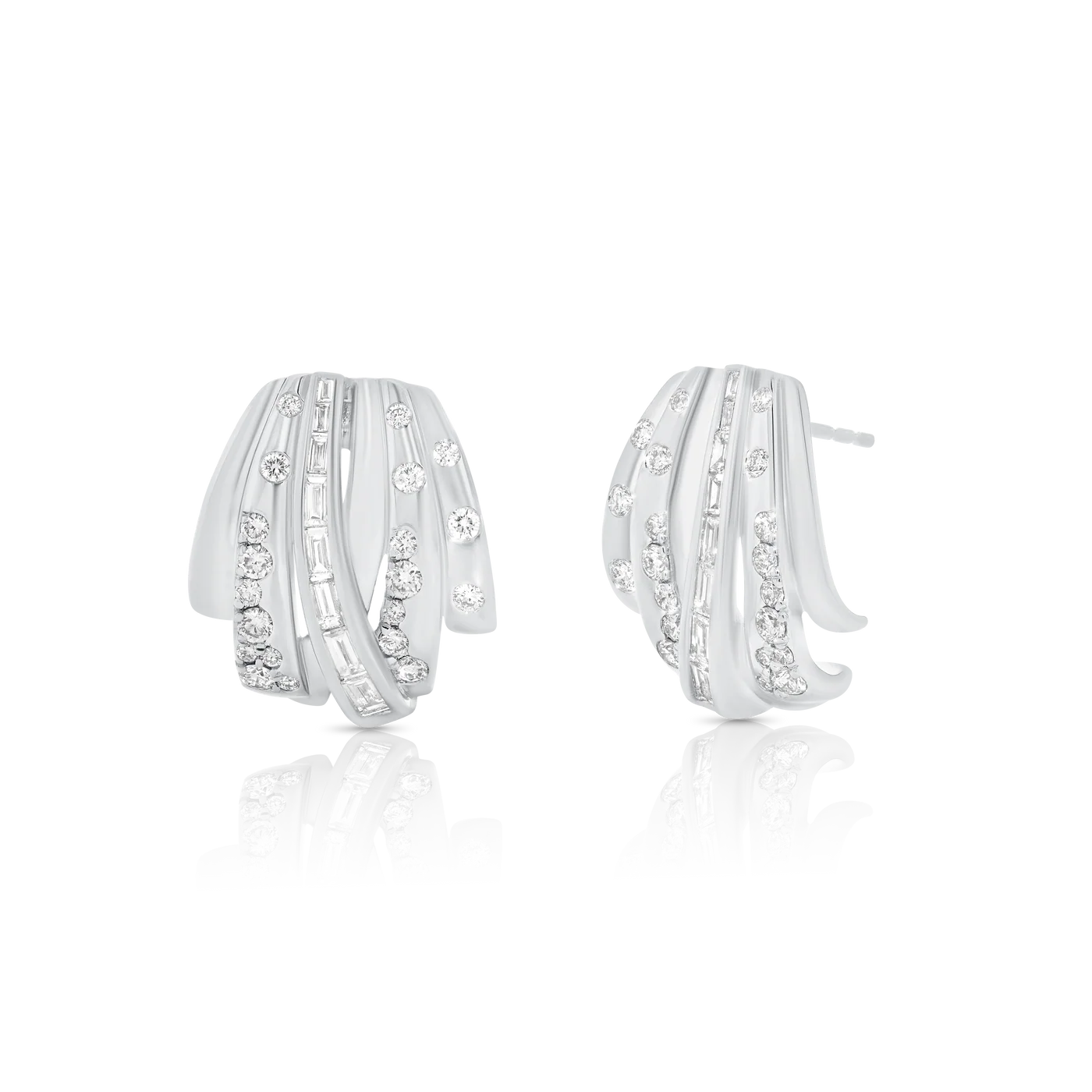 Papua Gold & Diamond Crossover Earring