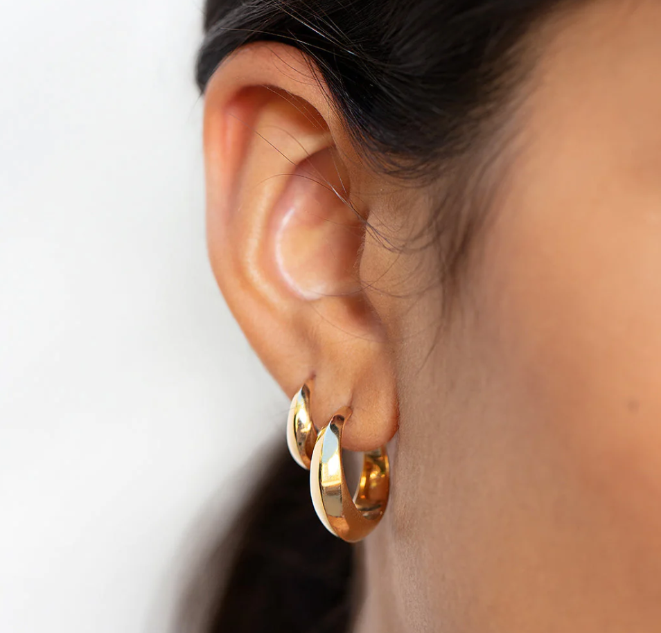 Medium Crescent Huggies