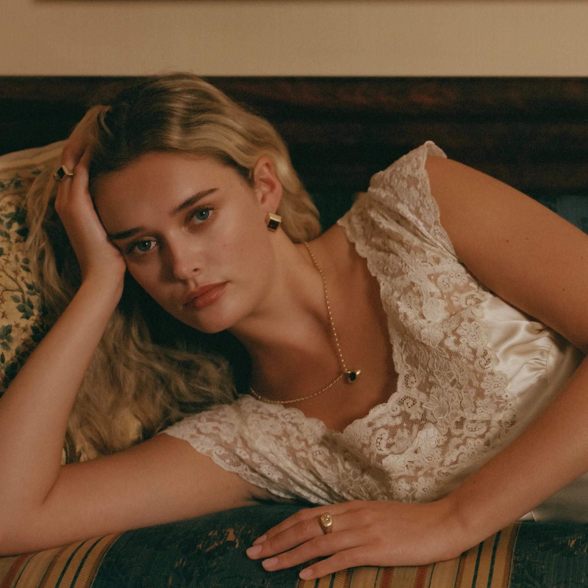 Mega Garnet Kite Studs