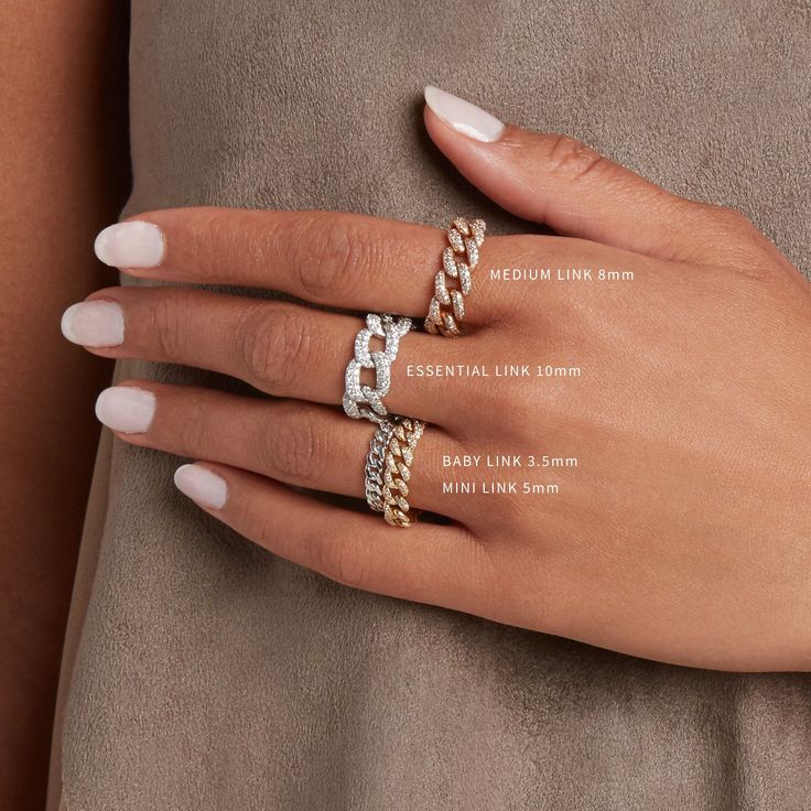 Essential Pavé Link Ring