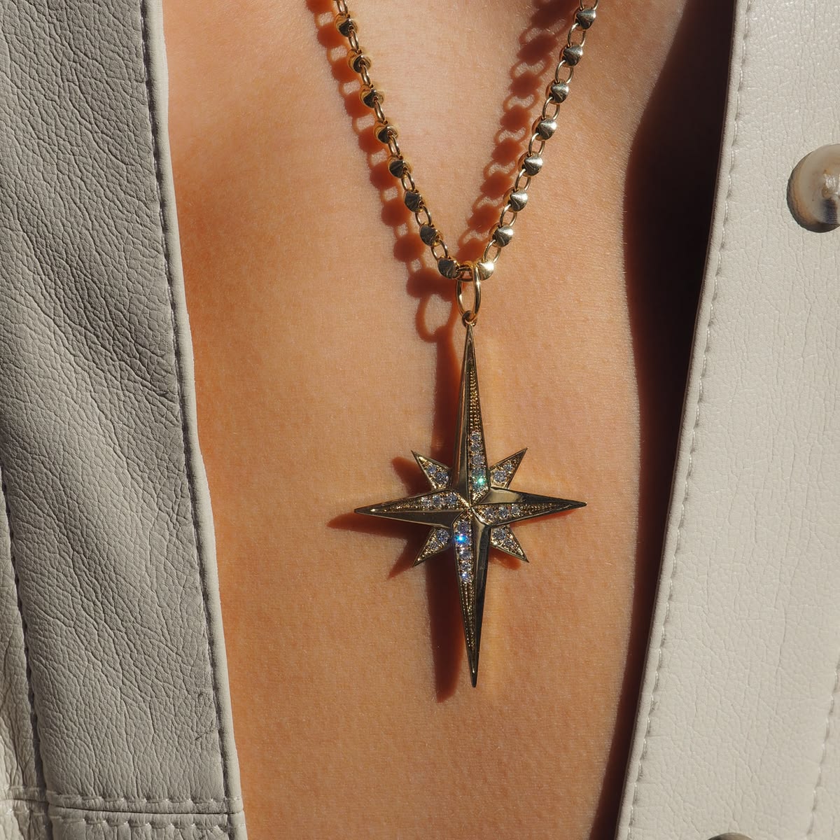 Deluxe Stellar Charm