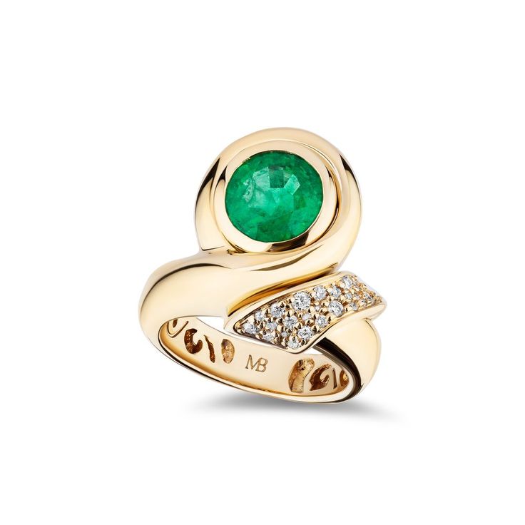 Chiffon Round Solitaire Ring