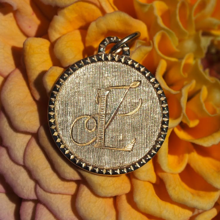 Classic Stud Disc Charm