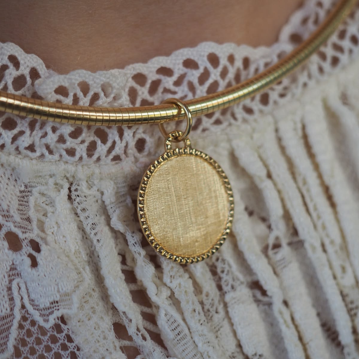 Classic Stud Disc Charm