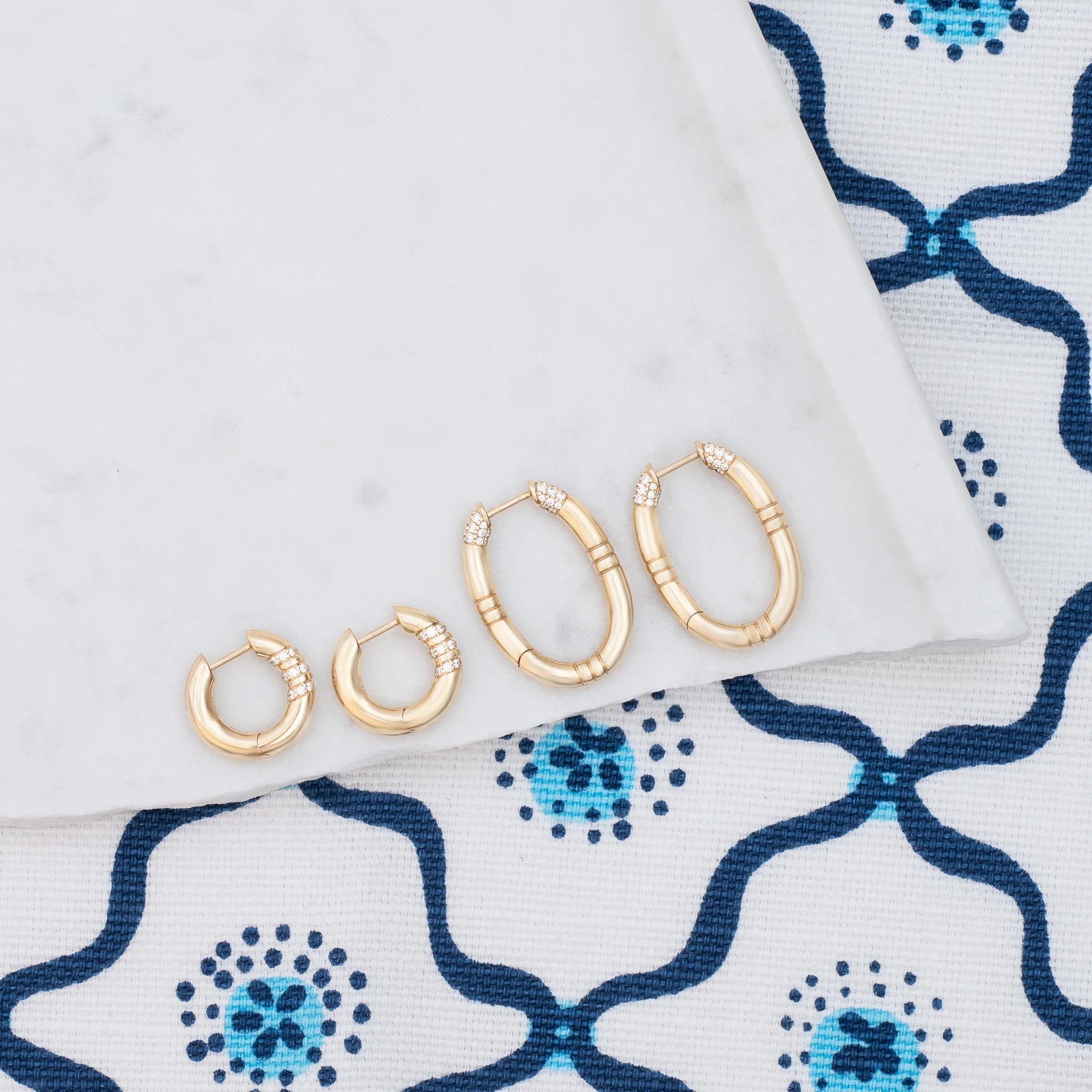 Crew Oval Small Hoop Earring - Diamond