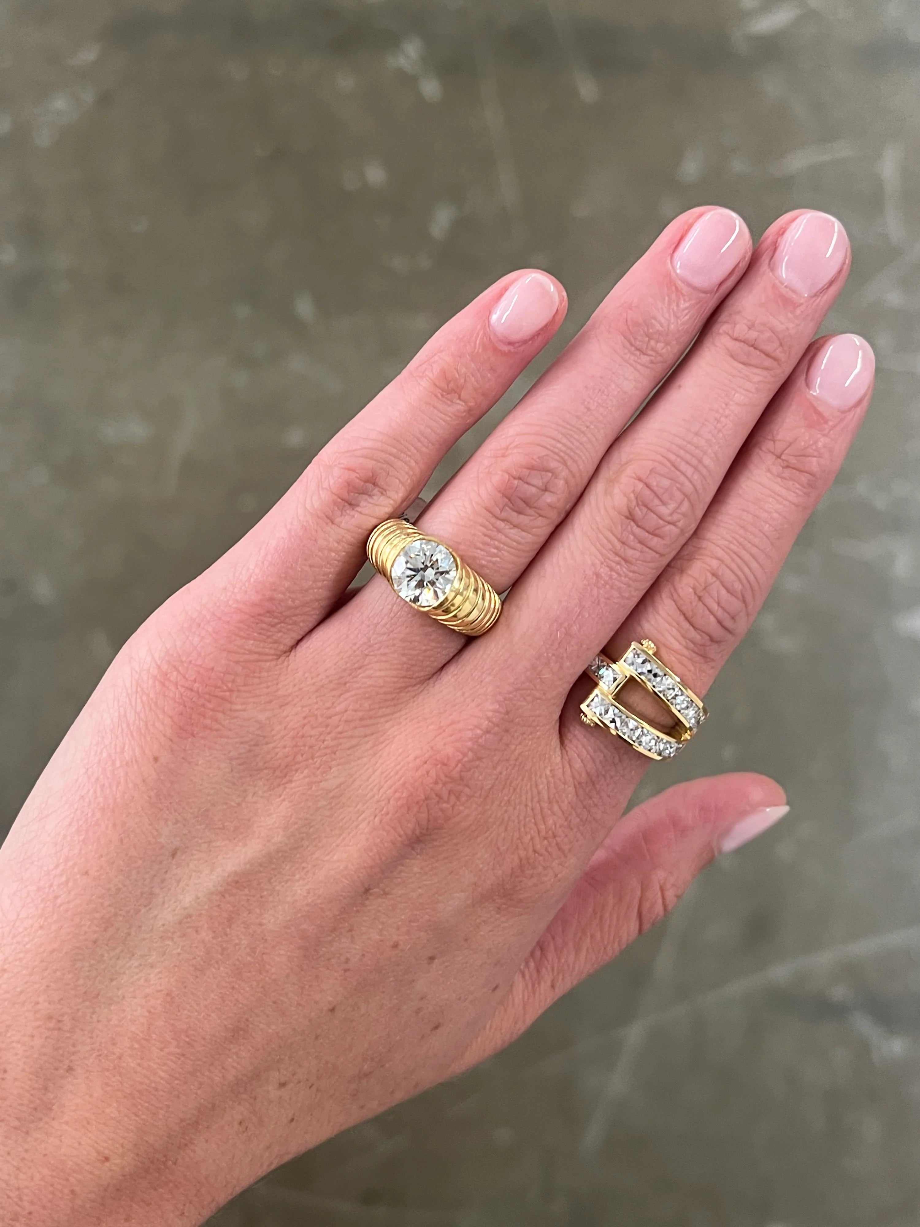Grandfather Magna Ring - Round Brilliant Diamonds