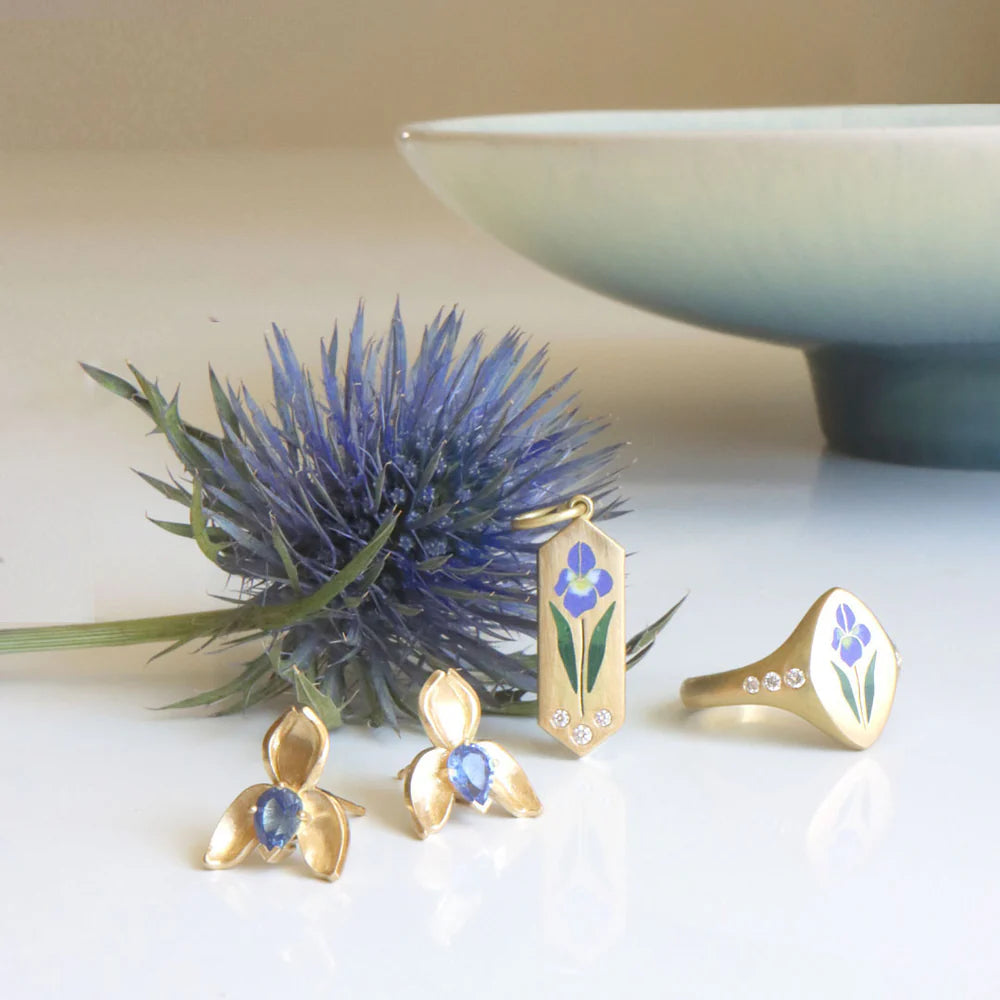 Iris Signet Ring