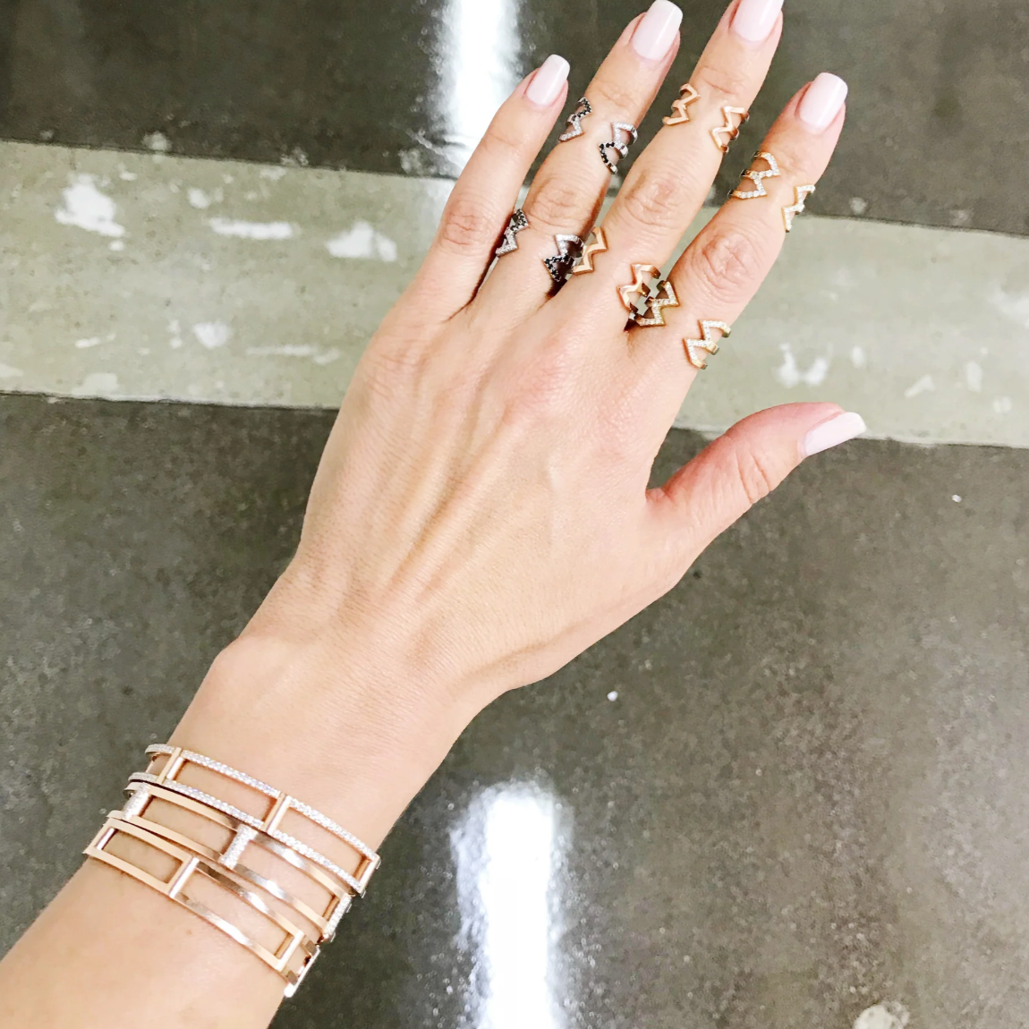 Locking Cage Bracelet With Diamonds On Lateral Bars