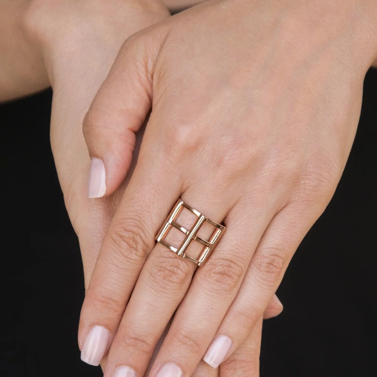 Cage Ring