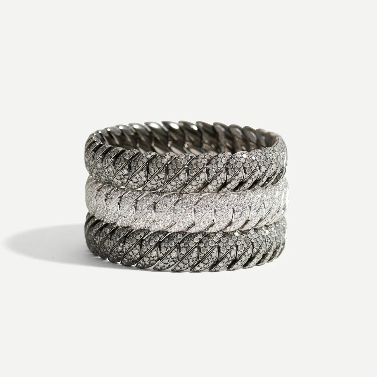 Narrow Polish Wave Link Bracelet With Diamonds