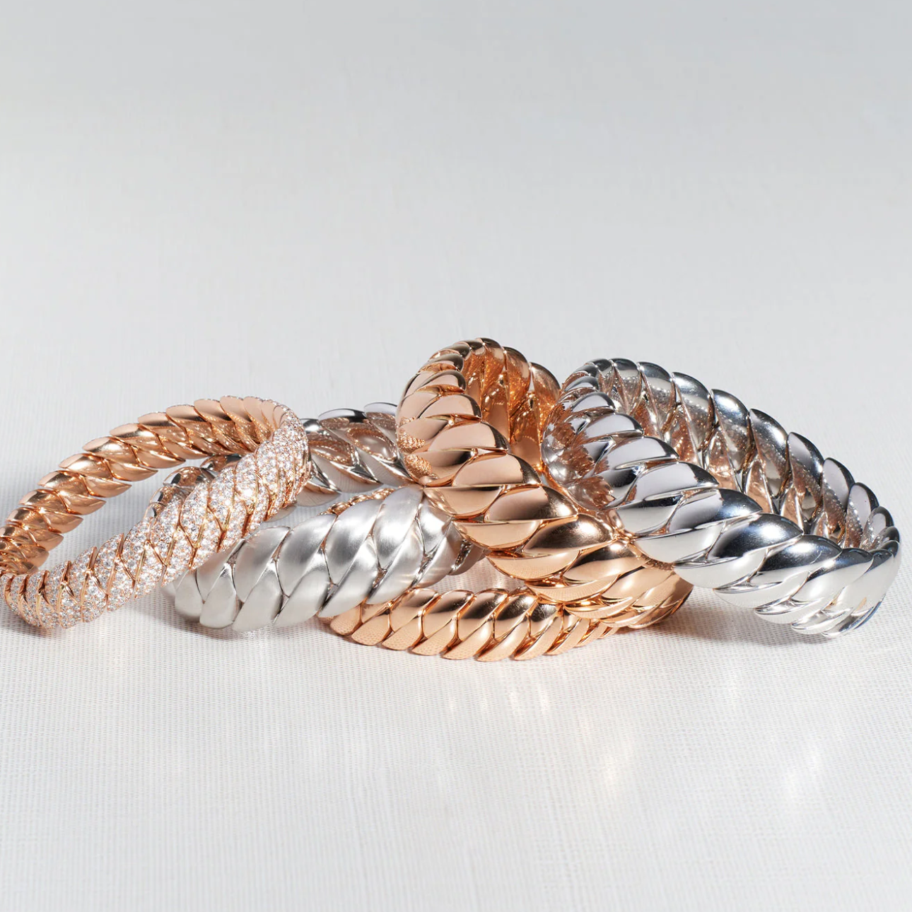 Narrow Polish Wave Link Bracelet With Diamonds
